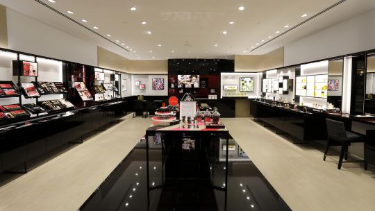 Chanel-Claremont-Store--int-3200pix.jpg